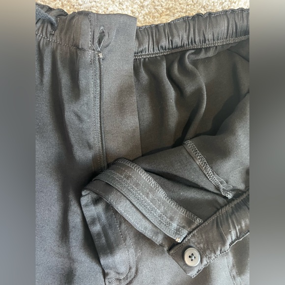 Black Flowy Oversized Cargo Pants - Picture 9 of 10